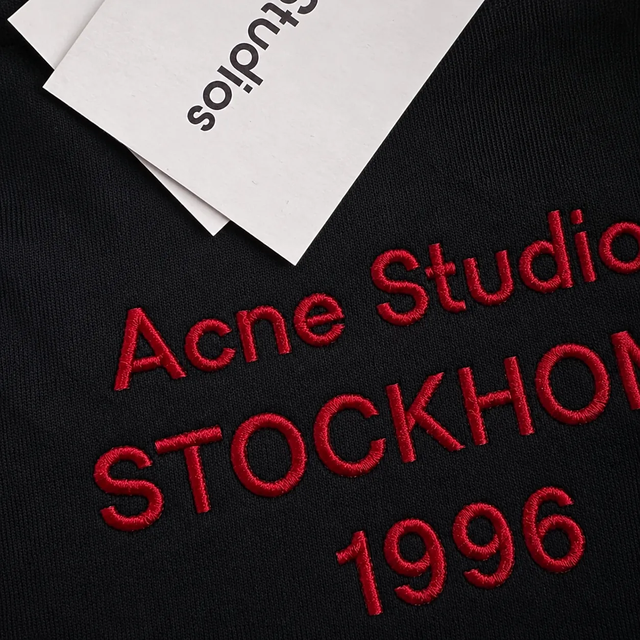 Acne*Studios*2026Ss exclusive couple Hot Sale g high-count T-shirt "different currency fabric" short-sleeved tee negative ion upper body is very comfortable, Same Style half-sleeve for men and women, dropped shoulders and loose fit Color: Black White Coffee Brown Size: S (90-130 pounds) M (125-150 pounds) L (135-165 pounds) XL (160-190 pounds) XXL (185 pounds)